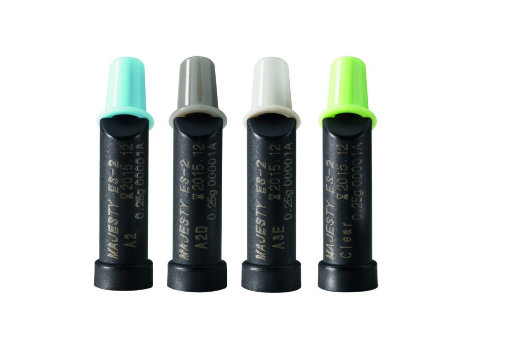 CLEARFIL MAJESTY ES-2 PLT A3.5