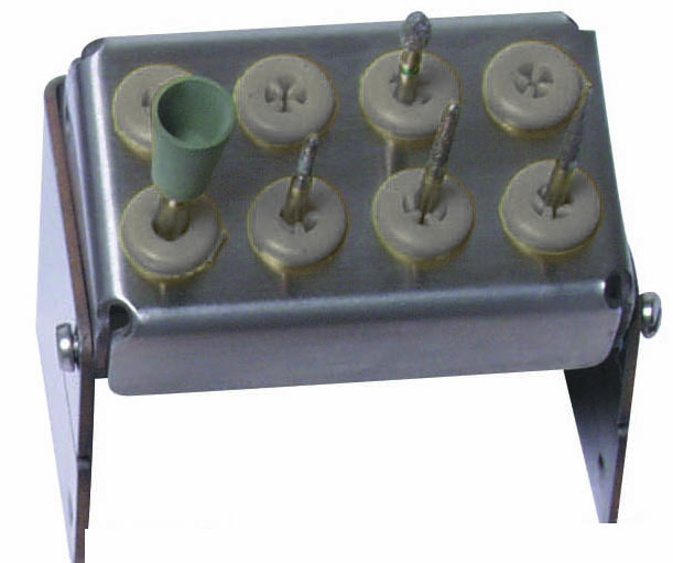 PLUG IN 8 PERFO GRIJS